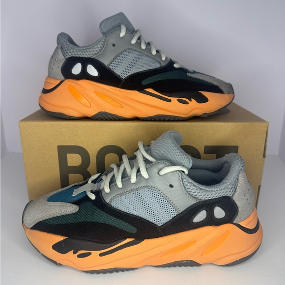 adidas Yeezy Boost 700 – Wash Orange (Size 7.5M) 🟠
